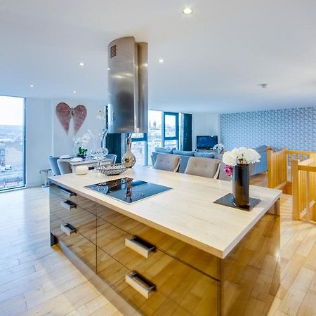 Spacious 3-Bed Penthouse With City Sky Line Views Sheffield Bagian luar foto