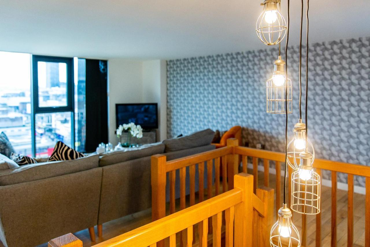 Spacious 3-Bed Penthouse With City Sky Line Views Sheffield Bagian luar foto